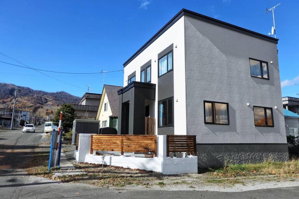 Furano Cube Sugar-方糖民宿,步行8Min到雪场,3 Brs,Max 6Ppl Dış mekan fotoğraf